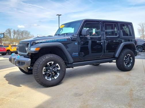 Black Clearcoat 2025 Jeep Wrangler 4xe Rubicon