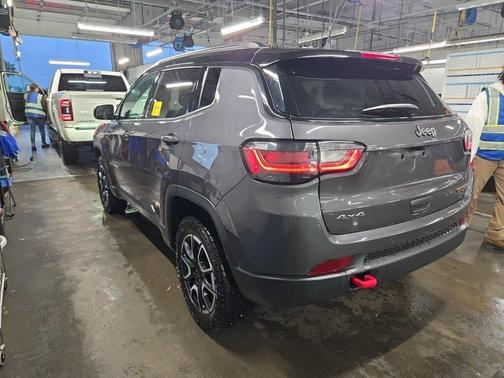 2024 Jeep Compass Trailhawk