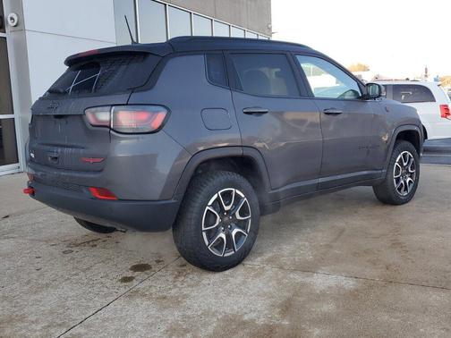 2024 Jeep Compass Trailhawk