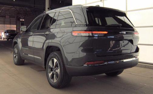 2022 Jeep Grand Cherokee 4xe Base