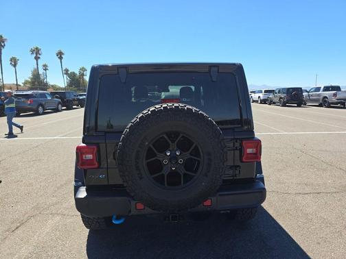 Black Clearcoat 2024 Jeep Wrangler 4xe Willys