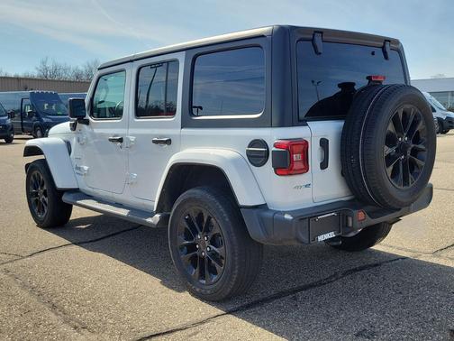 Bright White Clearcoat 2021 Jeep Wrangler Unlimited 4xe Sahara