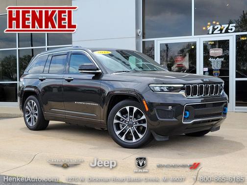 Rocky Mountain Pearlcoat 2023 Jeep Grand Cherokee 4xe Overland