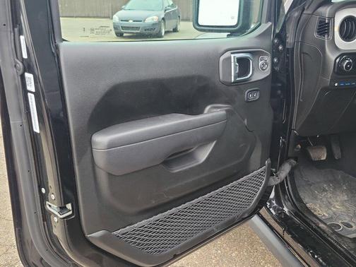 2025 Jeep Wrangler 4xe Willys