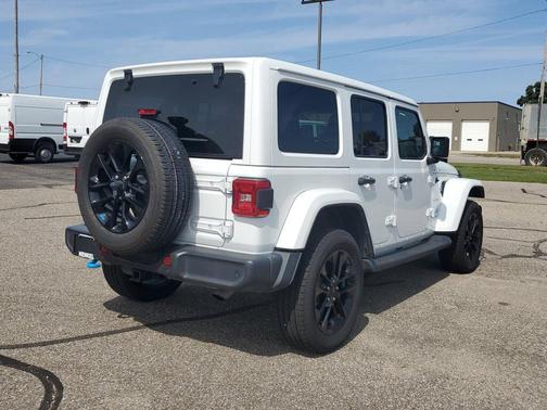 2022 Jeep Wrangler Unlimited 4xe Sahara