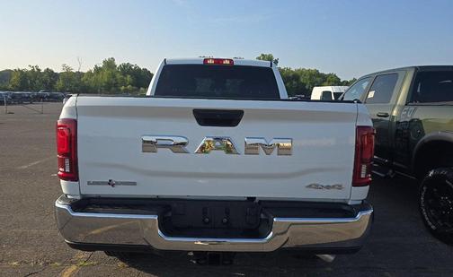 Bright White Clearcoat 2025 RAM 3500 Lone Star Crew Cab 4x4 6'4' Box