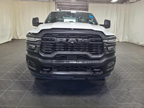 2025 RAM 2500 Tradesman Crew Cab 4x4 8' Box