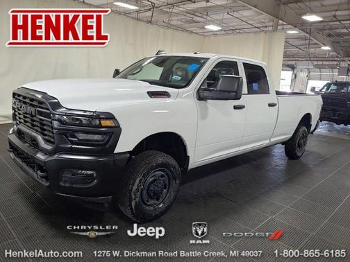2025 RAM 2500 Tradesman Crew Cab 4x4 8' Box