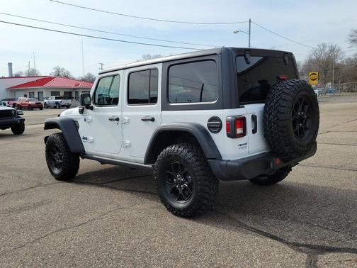2025 Jeep Wrangler 4xe Willys