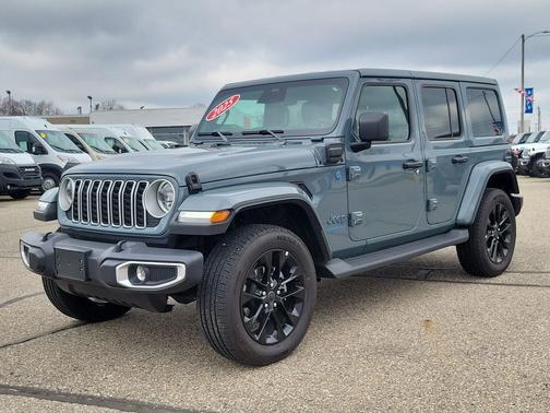 Anvil Clearcoat 2025 Jeep Wrangler 4xe Sahara