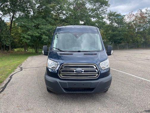 2017 Ford Transit-150 XLT