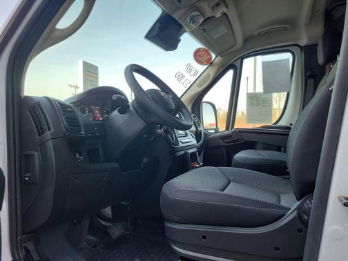 Bright White Clearcoat 2025 RAM ProMaster 2500 Tradesman