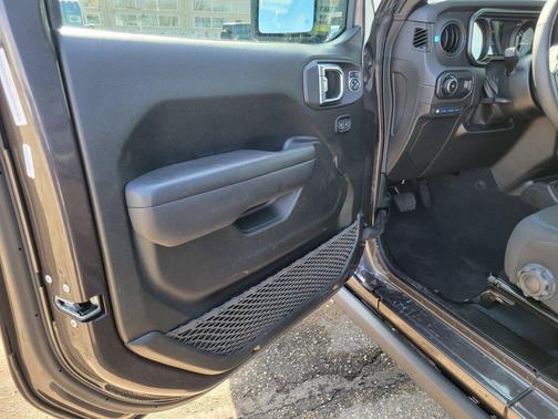 2025 Jeep Wrangler 4xe Rubicon