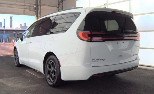 2024 Chrysler Pacifica Hybrid Premium S Appearance Pkg