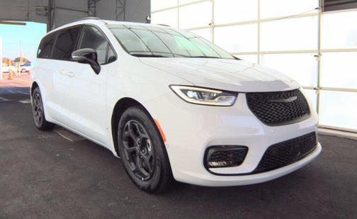 2024 Chrysler Pacifica Hybrid Premium S Appearance Pkg