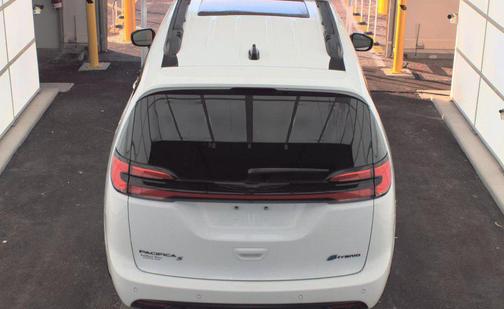 2024 Chrysler Pacifica Hybrid Premium S Appearance Pkg