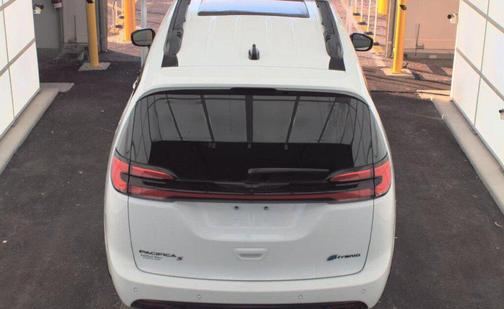 2024 Chrysler Pacifica Hybrid Premium S Appearance Pkg