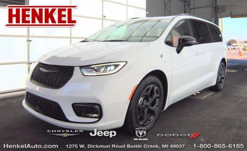 2024 Chrysler Pacifica Hybrid Premium S Appearance Pkg