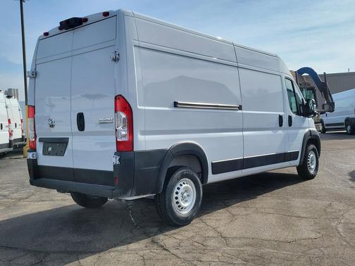 Bright White Clearcoat 2025 RAM ProMaster 2500 Tradesman