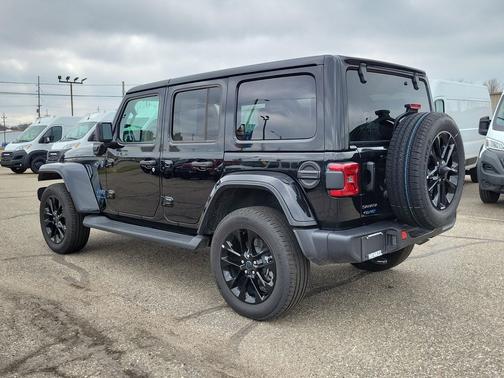 Black Clearcoat 2025 Jeep Wrangler 4xe Sahara