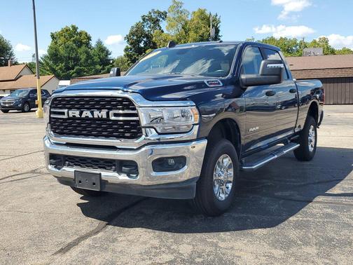 2024 RAM 2500 Big Horn Crew Cab 4x4 6'4' Box