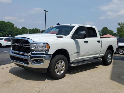 2024 RAM 2500 Big Horn Crew Cab 4x4 6'4' Box