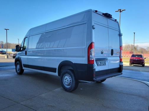 Bright White Clearcoat 2025 RAM ProMaster 2500 Tradesman