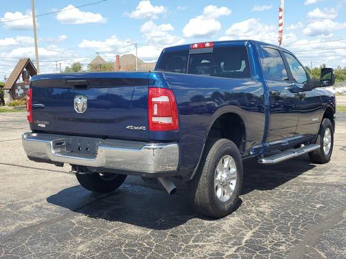 2024 RAM 2500 Big Horn Crew Cab 4x4 6'4' Box