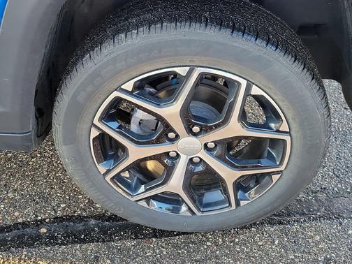 Hydro Blue Pearlcoat 2024 Jeep Compass Limited