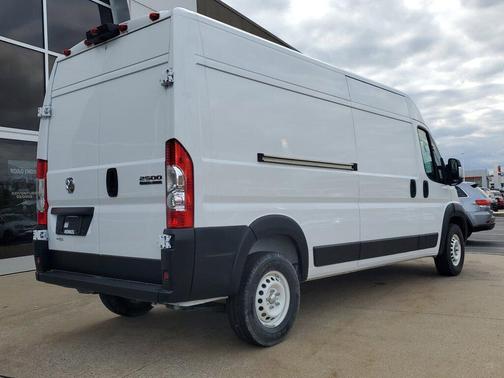 2025 RAM ProMaster 2500 Tradesman