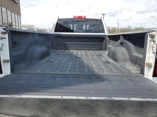 2025 RAM 3500 Tradesman Crew Cab 4x4 8' Box