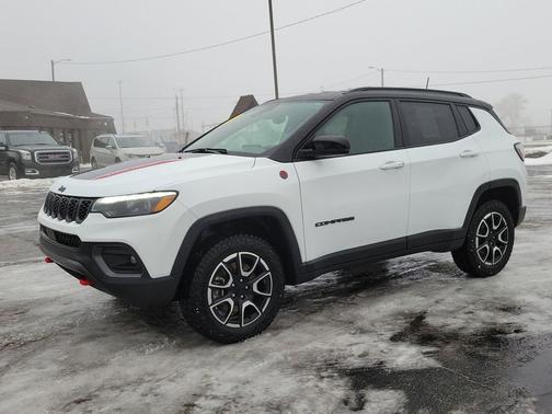 2024 Jeep Compass Trailhawk