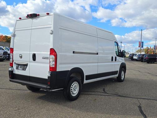 2025 RAM ProMaster 2500 Tradesman