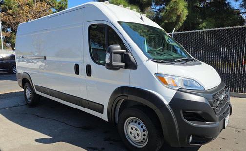 Bright White Clearcoat 2024 RAM ProMaster 2500 Tradesman