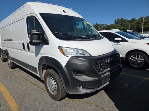 Bright White Clearcoat 2025 RAM ProMaster 2500 Tradesman