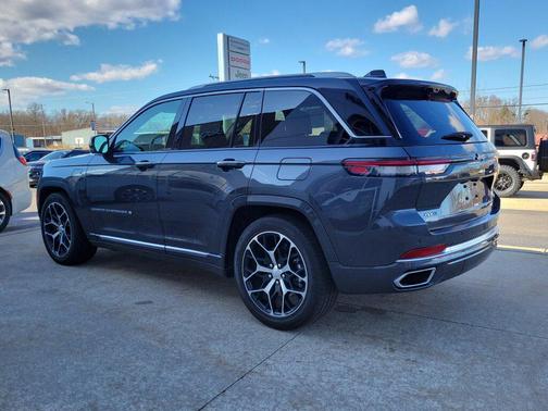 2023 Jeep Grand Cherokee 4xe Summit Reserve