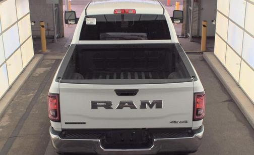 Bright White Clearcoat 2026 RAM 2500 Big Horn Crew Cab 4x4 6'4' Box