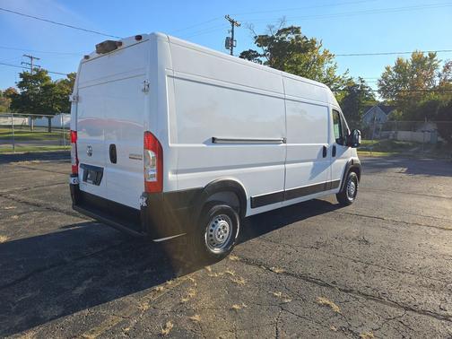 Bright White Clearcoat 2025 RAM ProMaster 2500 Tradesman
