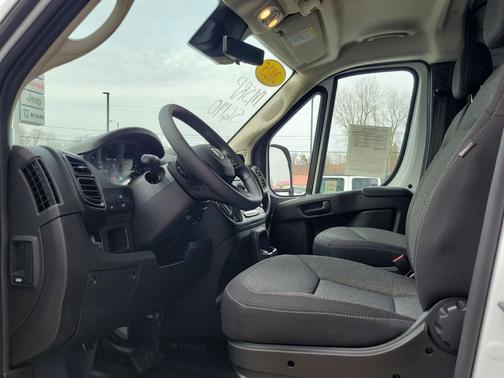 2025 RAM ProMaster 2500 Tradesman