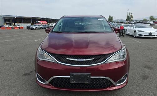 2020 Chrysler Pacifica Touring