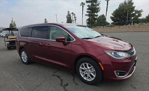 2020 Chrysler Pacifica Touring