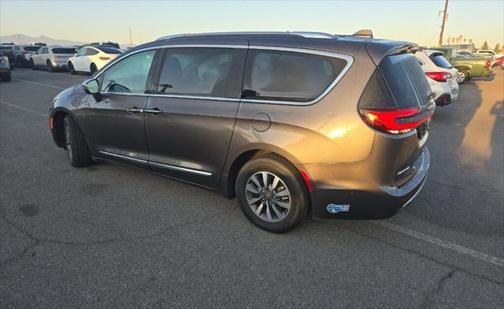 2021 Chrysler Pacifica Hybrid Limited