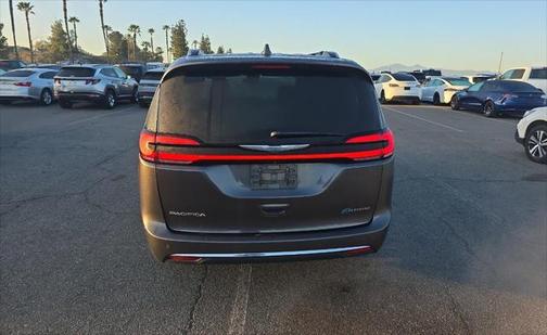 2021 Chrysler Pacifica Hybrid Limited