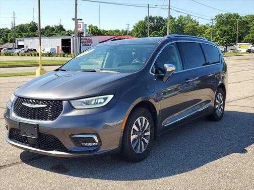 2021 Chrysler Pacifica Hybrid Limited