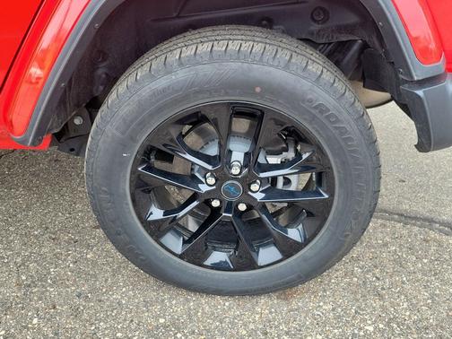 Firecracker Red Clearcoat 2025 Jeep Wrangler 4xe Sahara