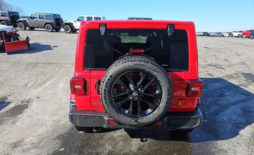 2025 Jeep Wrangler 4xe Sahara