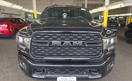Diamond Black Crystal Pearlcoat 2024 RAM 2500 Big Horn Crew Cab 4x4 6'4' Box