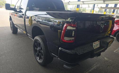 Diamond Black Crystal Pearlcoat 2024 RAM 2500 Big Horn Crew Cab 4x4 6'4' Box