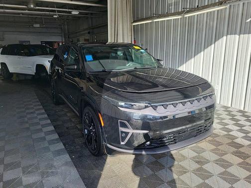 2024 Jeep Wagoneer S Launch Edition