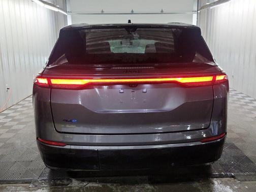 Baltic Gray Metallic Clearcoat 2024 Jeep Wagoneer S Launch Edition